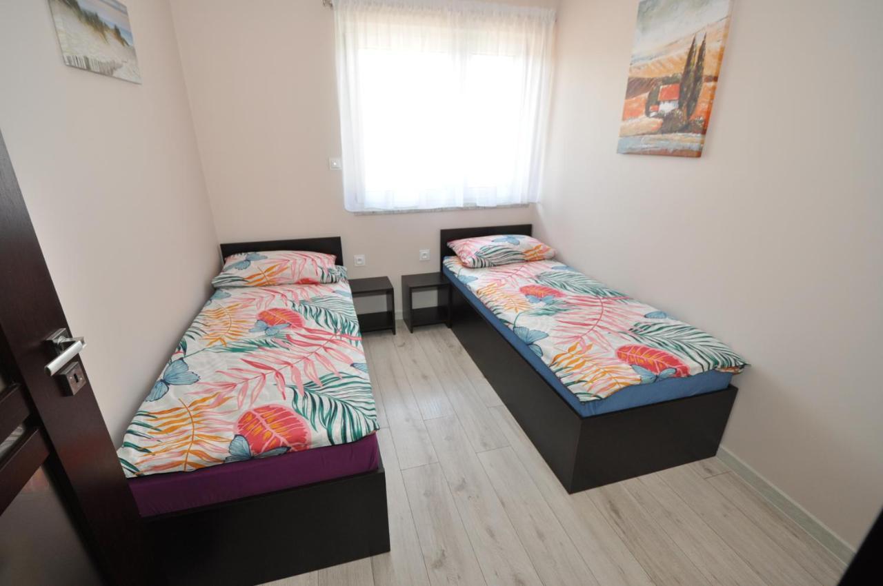 Apartamenty Pod Zaglami Mielenko Exterior photo